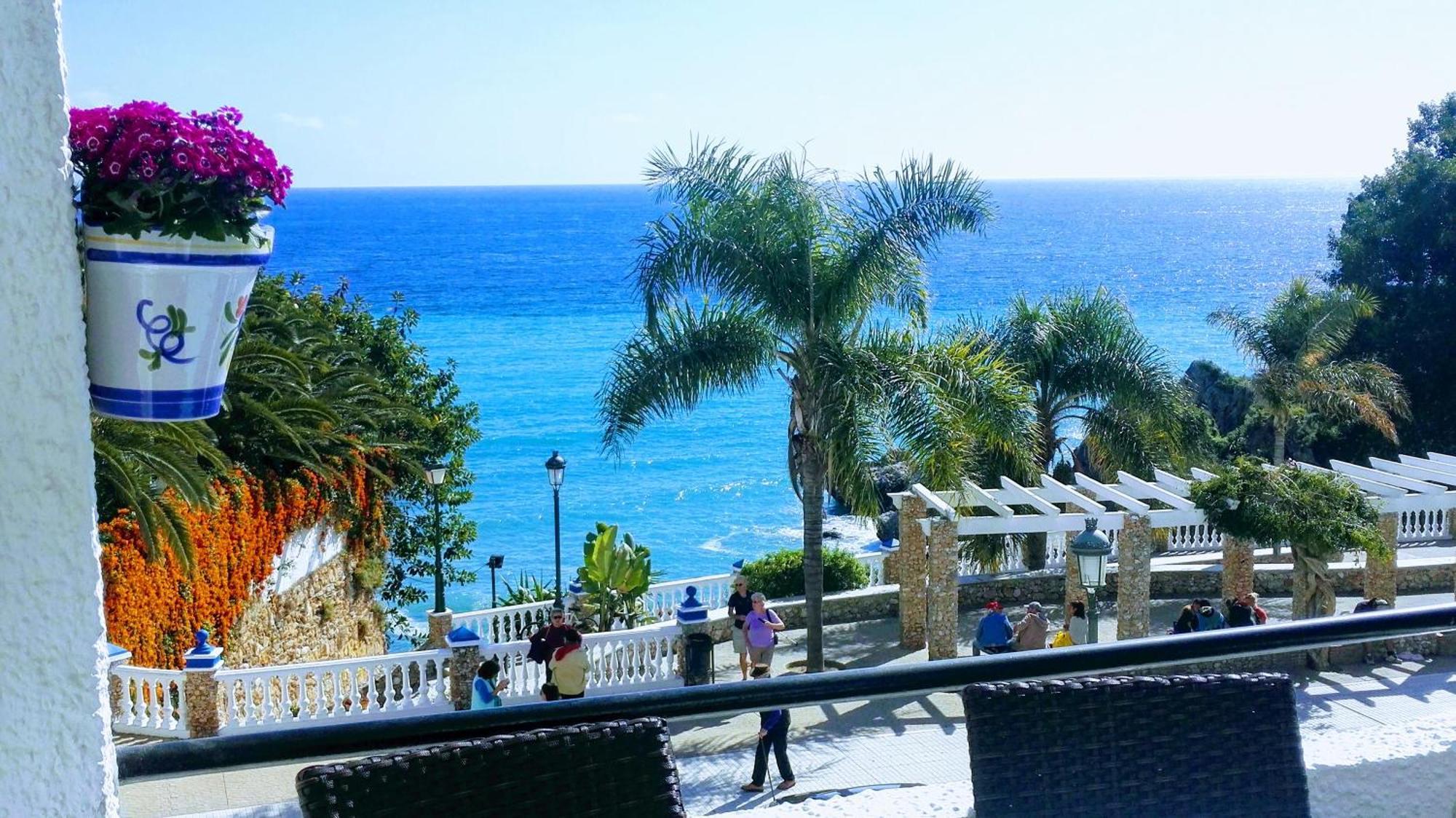 Spectacular Sea Views, 2 Bed,2 Bath Apartment Nerja Ngoại thất bức ảnh